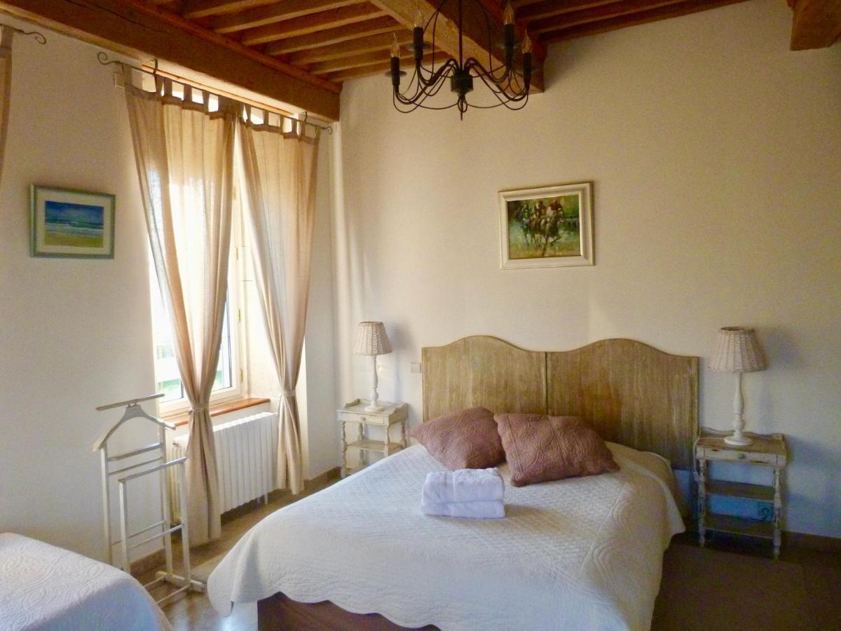 Domaine Du Manoir Bed and Breakfast Les Avenières Exteriör bild